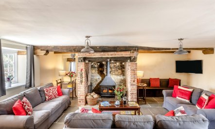 4 Bed in Bridport 8