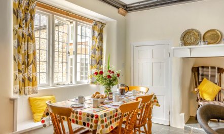 3 Bed in Bridport 5
