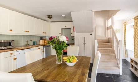 Aylesbury Cottage 5