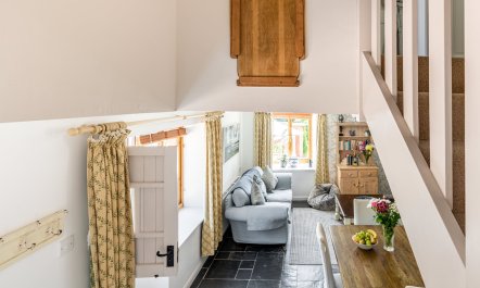 Aylesbury Cottage 7