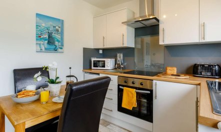 2 Bed in Brixham 4