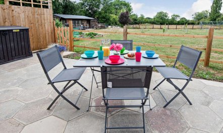 2 Bed in Malmesbury 2