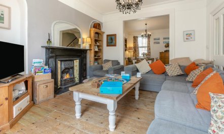5 Bed in St. Ives 6