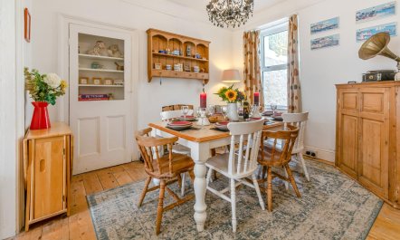 5 Bed in St. Ives 4