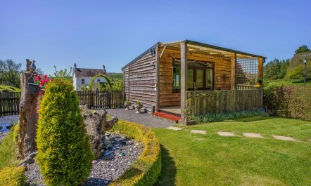 1 Bed in Llandovery 2