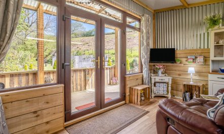 1 Bed in Llandovery 9