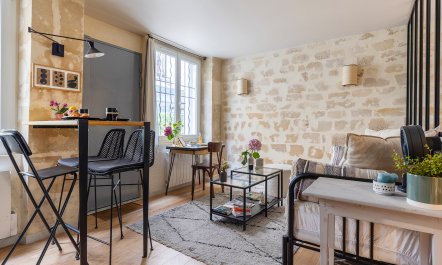 Parisian Mews 6