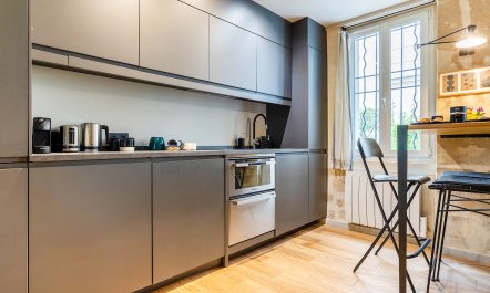 Parisian Mews 7
