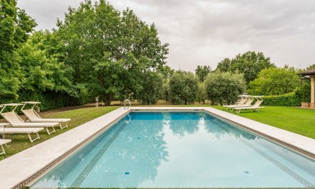 Tuscan Welcome 1