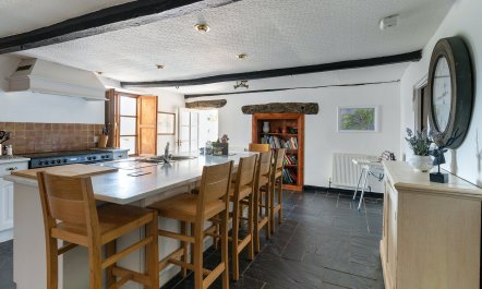 Old Farmhouse 8