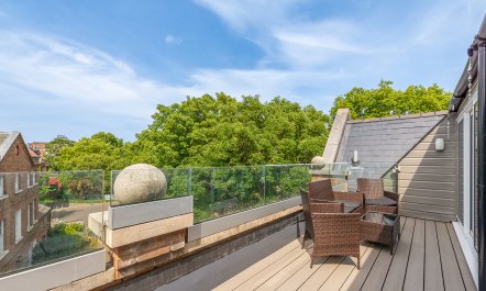Parkside Loft 1