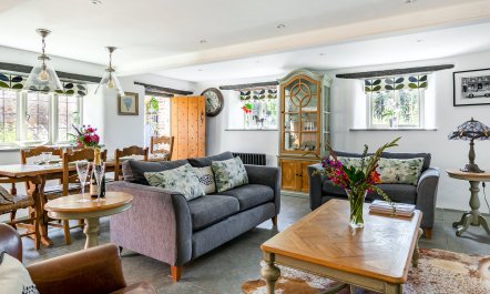 Tudor Rose Cottage