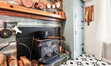 The Dutch Farmhouse 9