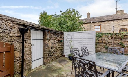 4 Bed in Hawes 6