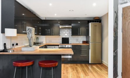 Jungle Wharf 5