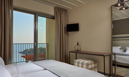 Poseidon's Seaview 9