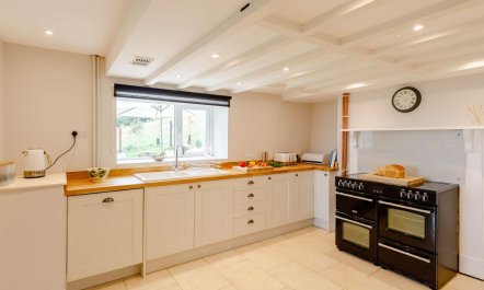 4 Bed in Welshpool 5
