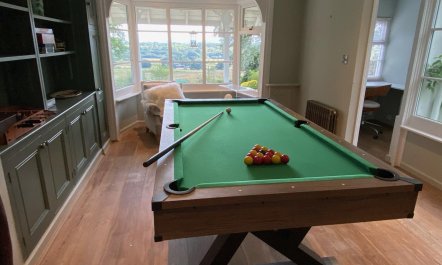 4 Bed in Pulborough 2