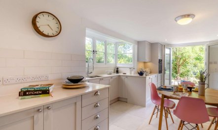 4 Bed in Pulborough 5