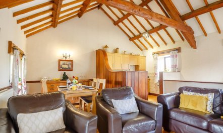 2 Bed in Dyffryn Ardudwy 2