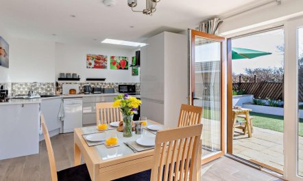 2 Bed in Axminster 2