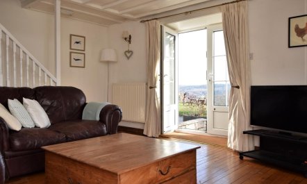 3 Bed in Conwy 2