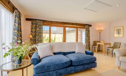 2 Bed in Romney Marsh 1