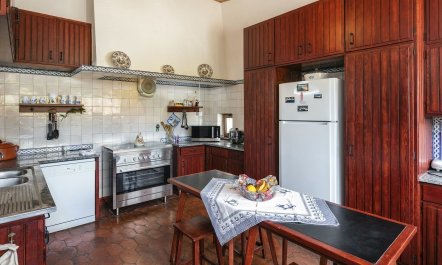 A Cliffside Quinta 4