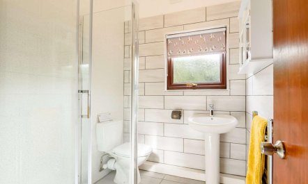 2 Bed in Pencader 9
