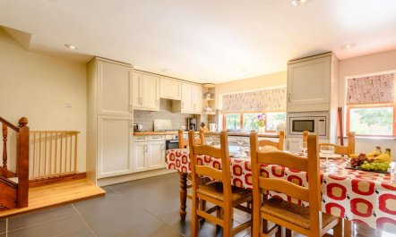 3 Bed in Evesham 6