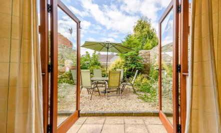 3 Bed in Evesham 5