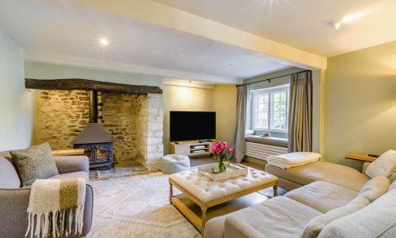 3 Bed in Beaminster 2
