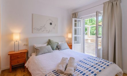 Paradise Place 8