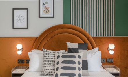 The Colour Block 6