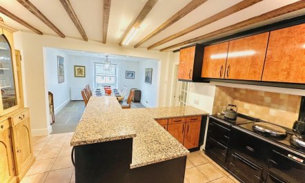 5 Bed in Askam-in-furness 0