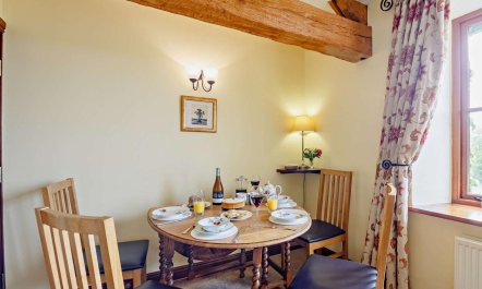 2 Bed in Dyffryn Ardudwy 3