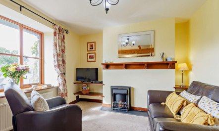 2 Bed in Dyffryn Ardudwy 1