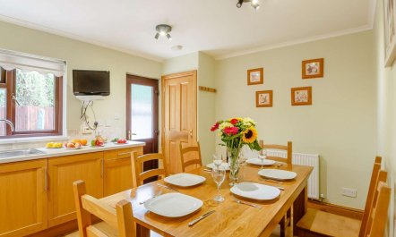 4 Bed in Harlech 2