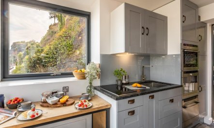 1 Bed in Teignmouth 9