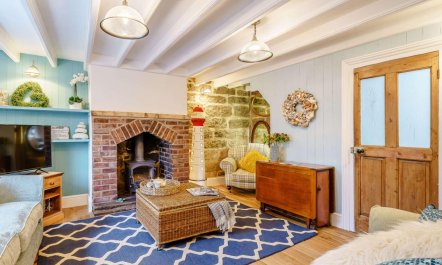 3 Bed in Whitby 1