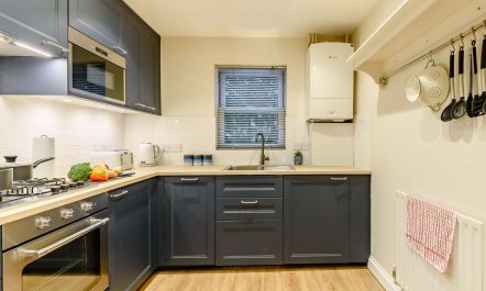 2 Bed in Christchurch 1