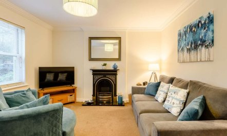 2 Bed in Christchurch 3