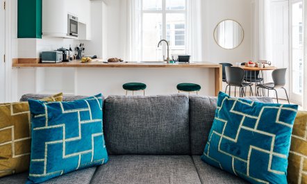 Teal Royal 7