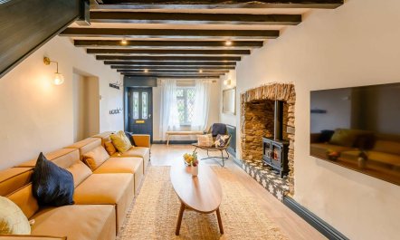 2 Bed in Ilfracombe 1