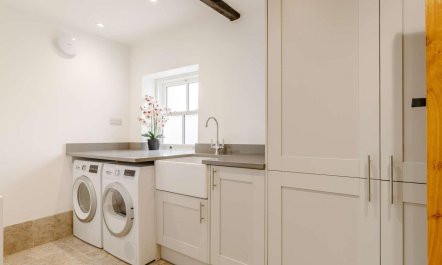 1 Bed in Hope Valley 8