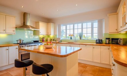 4 Bed in Dorchester 2