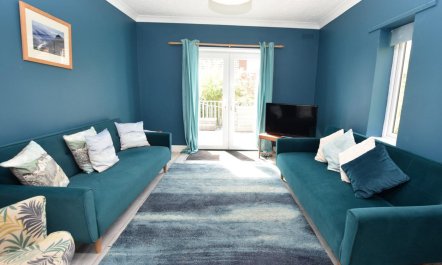2 Bed in Dawlish 1