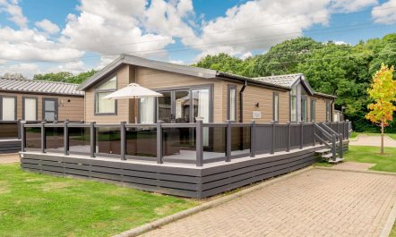 2 Bed in New Milton 1