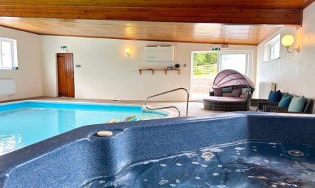 3 Bed in Holsworthy 1