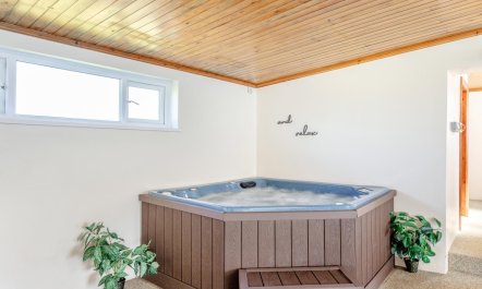 3 Bed in Holsworthy 1